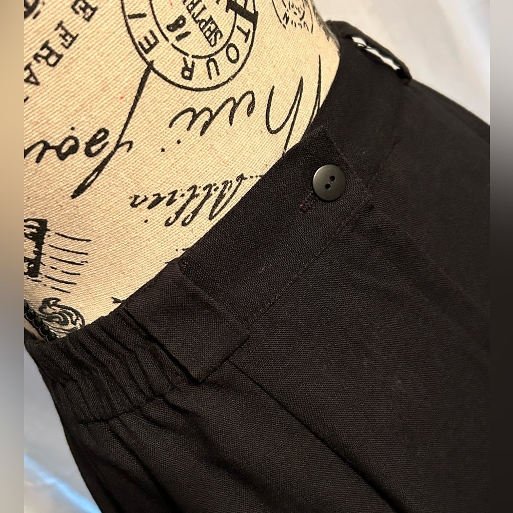 Kathie Lee Classic Black Skirt - Picture 3 of 6